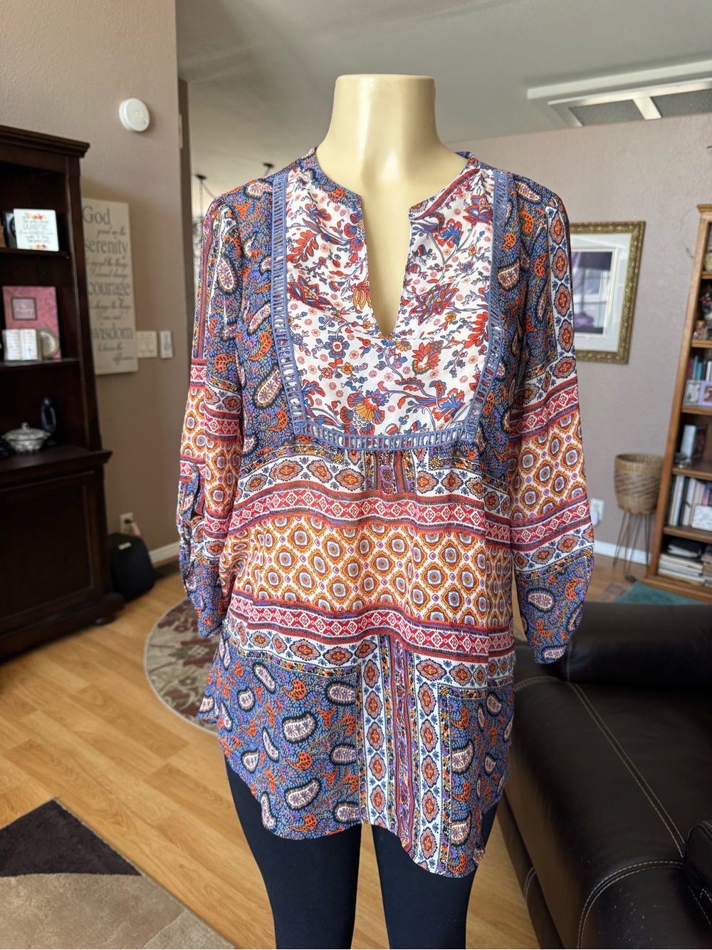 Fig & Flower multicolored paisley & floral V-neck blouse-size M
